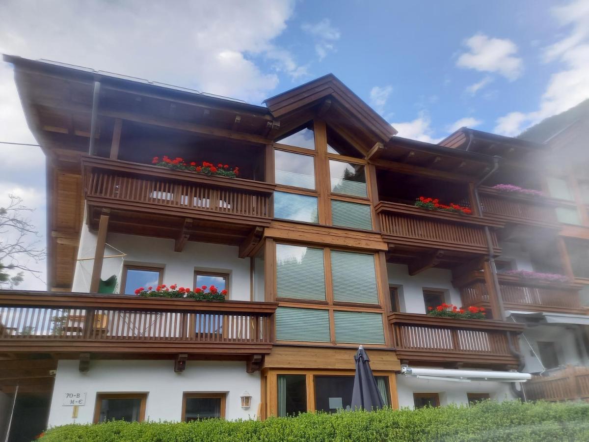 Haus Anna Lena Apartment Längenfeld Exterior photo
